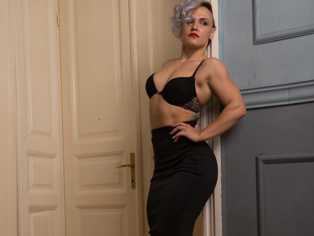 Jessika L