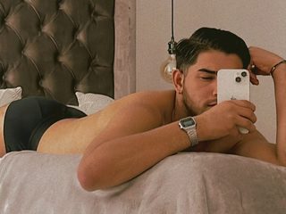 Fetish cam with Miller Bahiir on live nude chat ⋆ FETISH CAMS