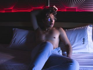 Nude Chat with Nathan Sullvain on Live Cam ⋆ FLIRT SHOW ⋆ Webcam Sex With Amateurs