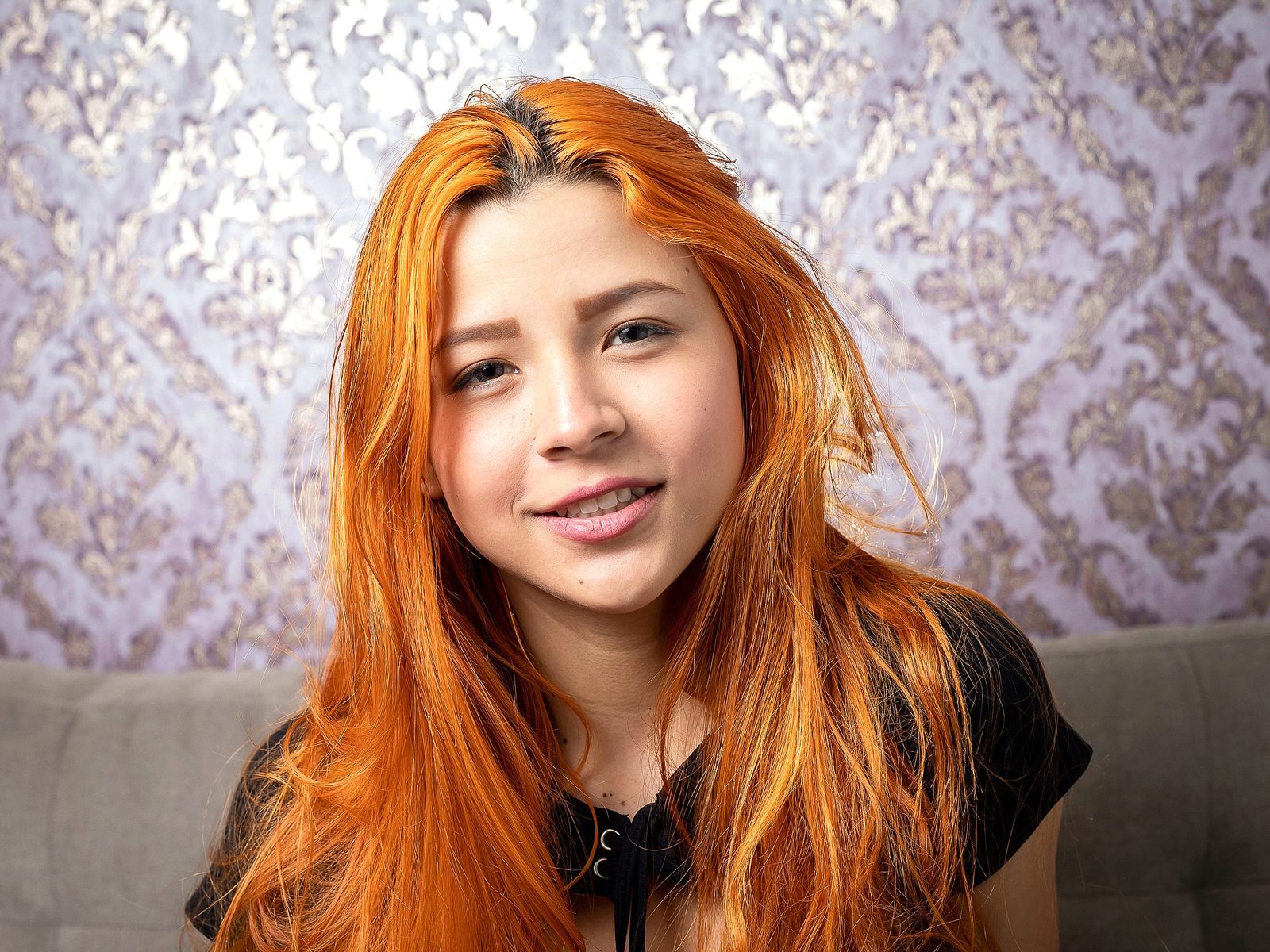 Ellen Mhoore brunette