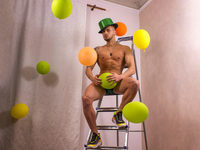 Live Feature Show with Julian Bradly!