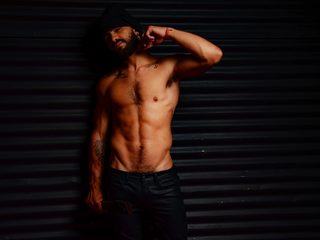 Leo Diaz Leo Diaz